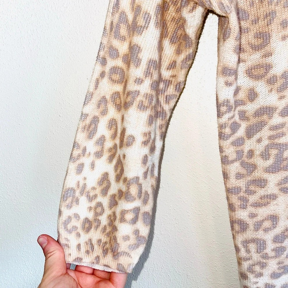 Bar III Cream Leopard Print Dolman Sleeve Thermal Tunic Sweater Medium Women’s - Picture 4 of 10